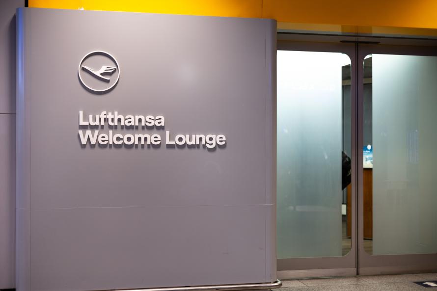 Ingang van de Lufthansa Welcome Lounge.